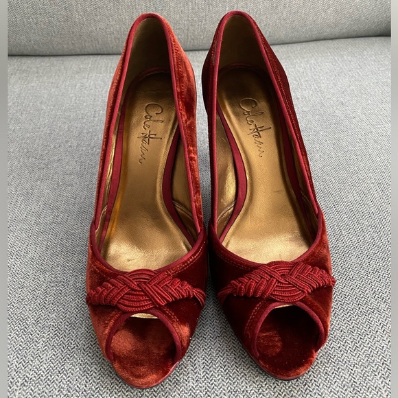 Cole Haan Velvet heel - Picture 2 of 8